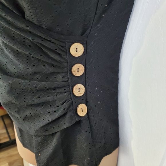 Shein Eyelet Faux Wrap Sleeveless Top - Picture 4 of 10